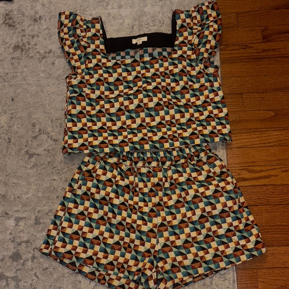 Entro Multicolor Geometric Pattern Set - Picture 2 of 3